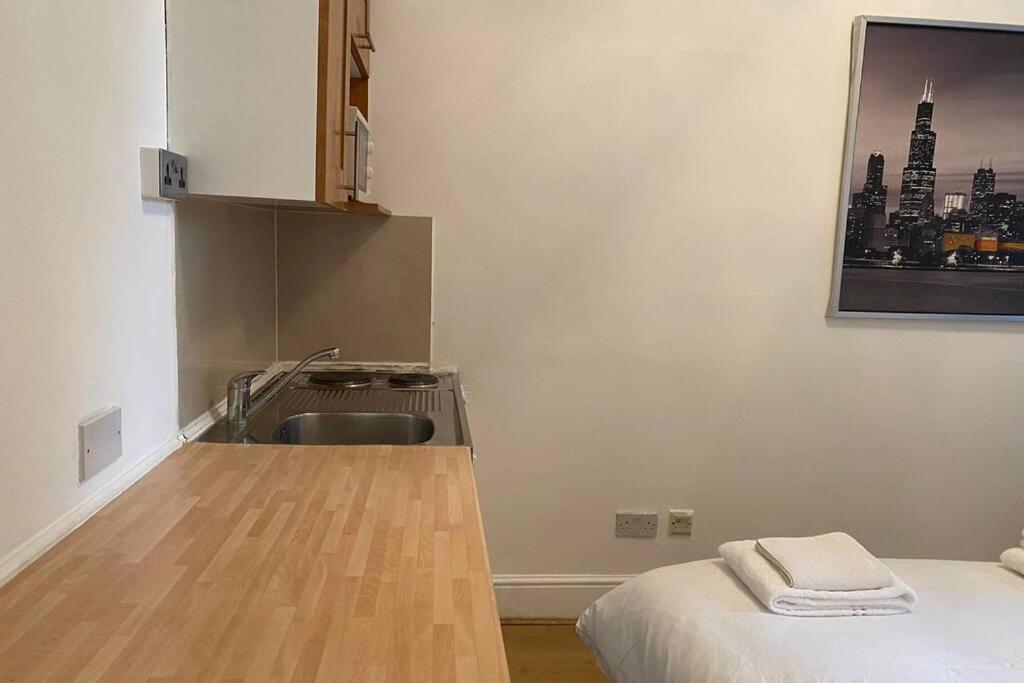 F6-Comfy Ground Flr Studio Fits 4- Near Paddington London Exterior photo